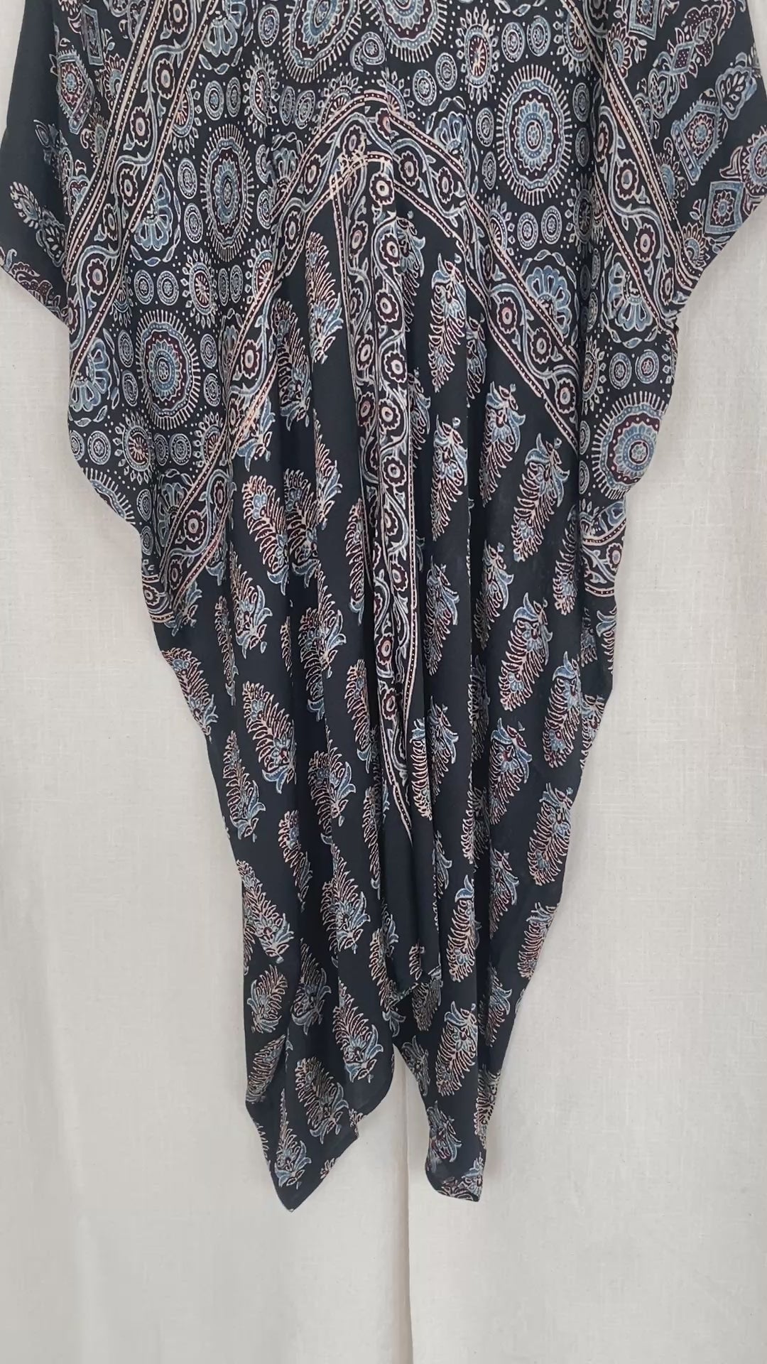 Lisa Taylor Design, Sienna Kaftan
