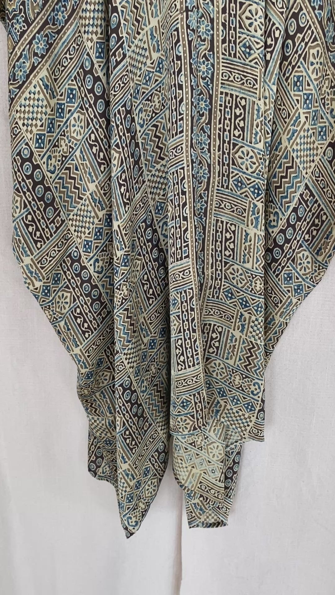 Lisa Taylor Design, Sienna Kaftan
