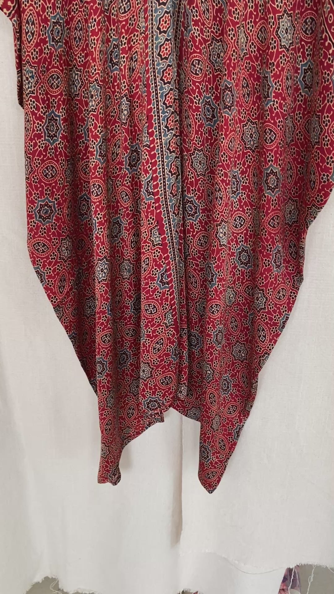 Lisa Taylor Design, Sienna Kaftan
