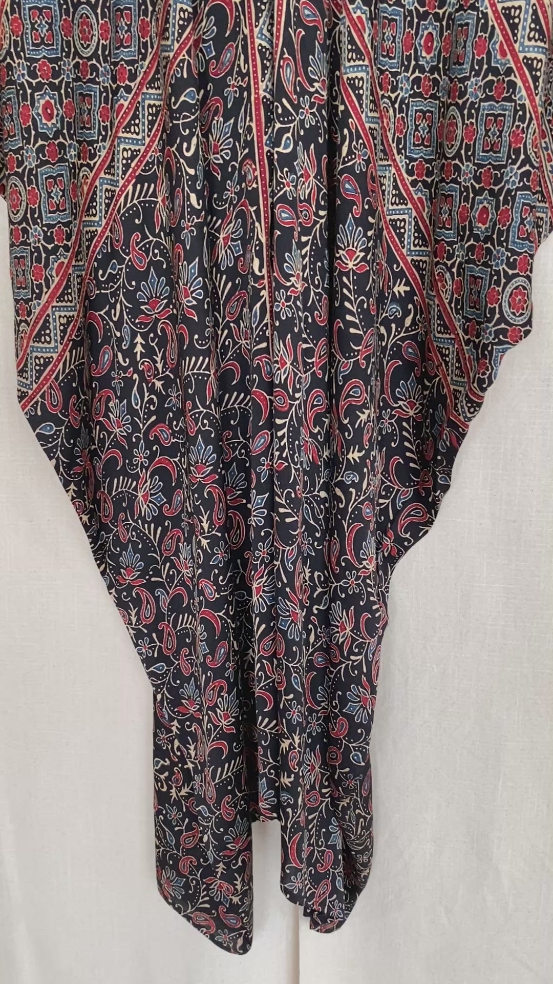 Lisa Taylor Design, Sienna Kaftan
