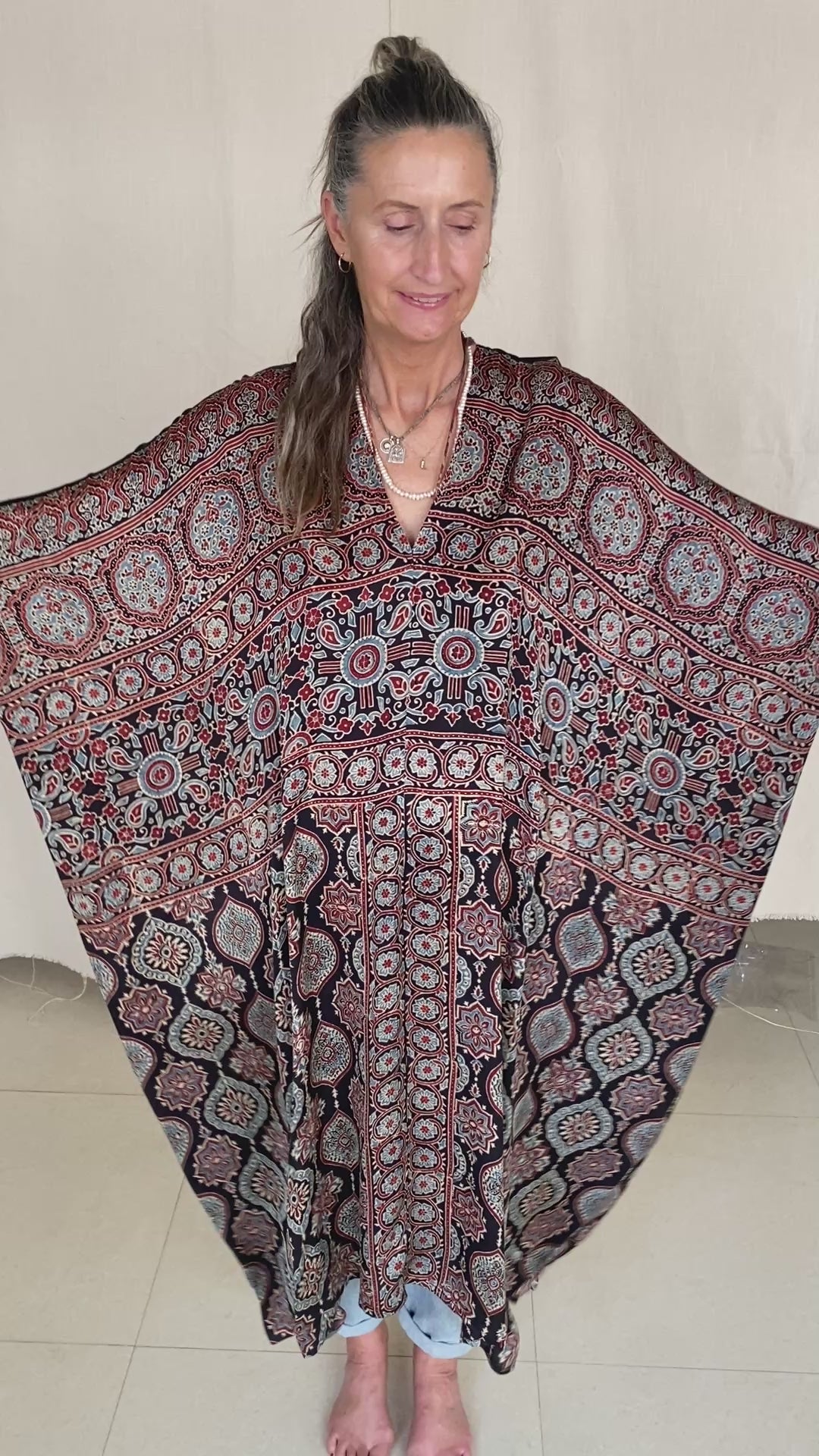 Lisa Taylor Design, Sienna Kaftan
